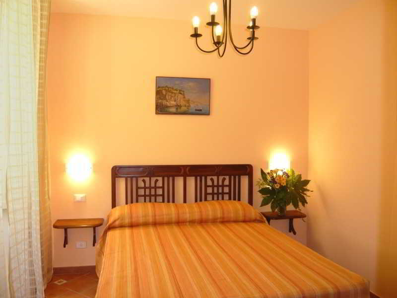 DolceVitaSorrento Guest House Extérieur photo