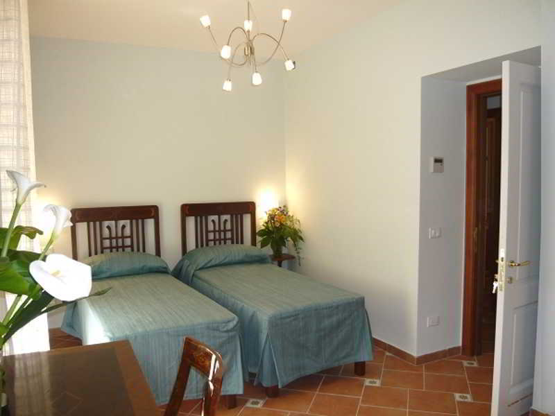 DolceVitaSorrento Guest House Extérieur photo